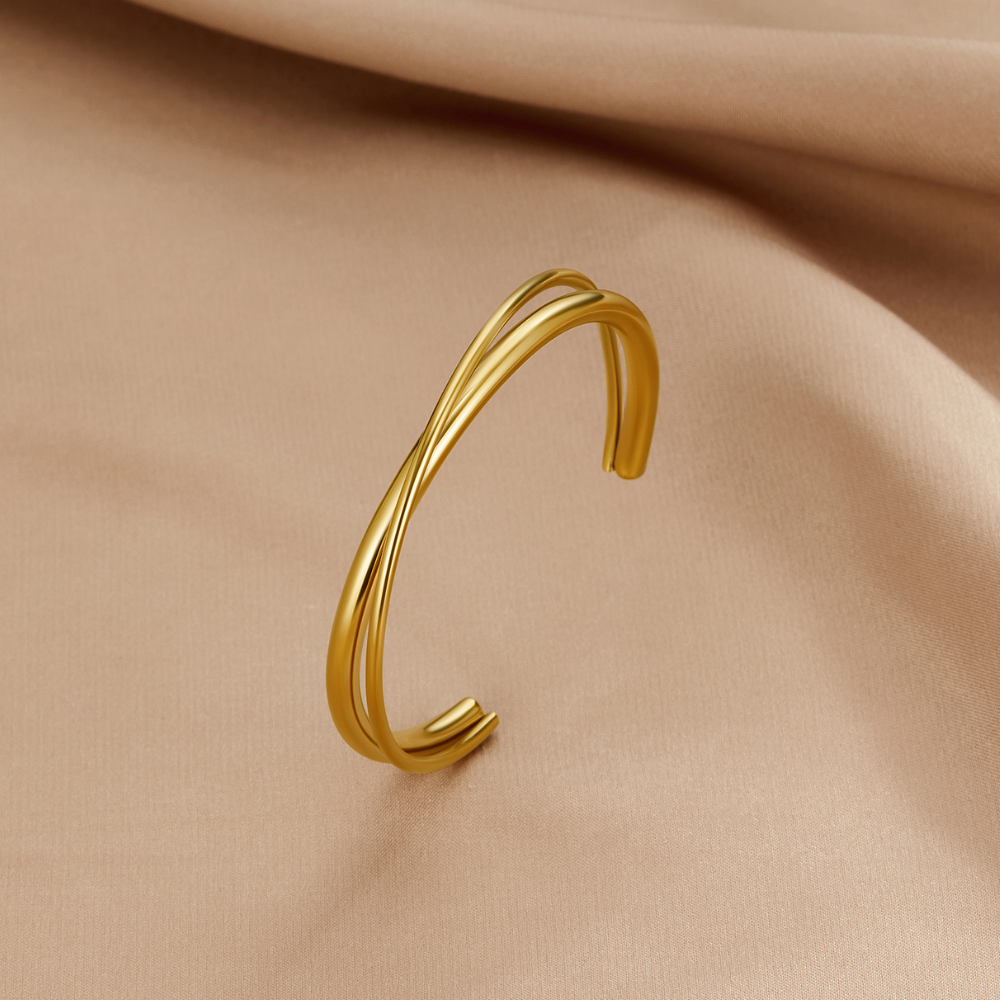 Eva Gold Twist Bracelet