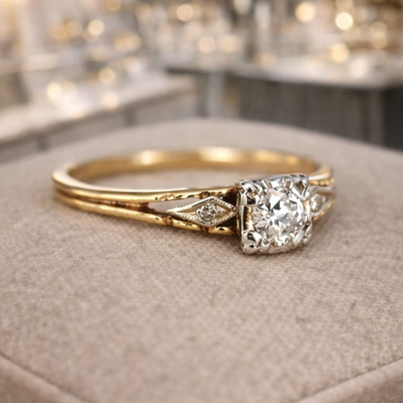 Vintage Zirconia Fine Gold Ring