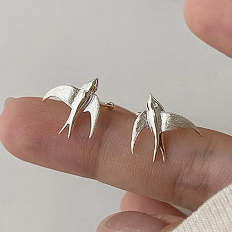 Beautiful Silver Swallow Bird Clip-On Earrings™