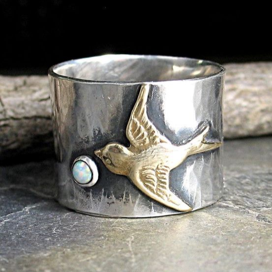 Vintage Hummingbird Silver Ring™