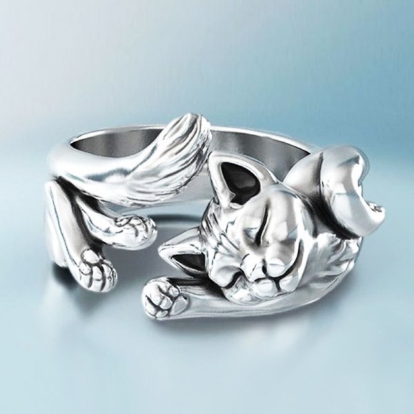 Silver Vintage Cat Ring™