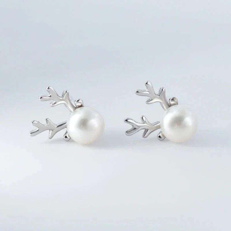Reindeer Pearl Stud Earrings™