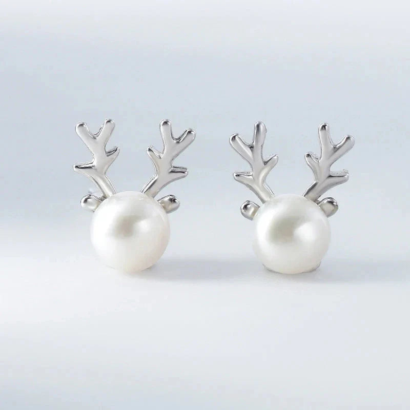 Reindeer Pearl Stud Earrings™