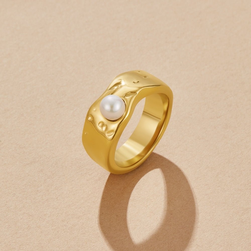 Malia Chunky Gold Pearl Ring