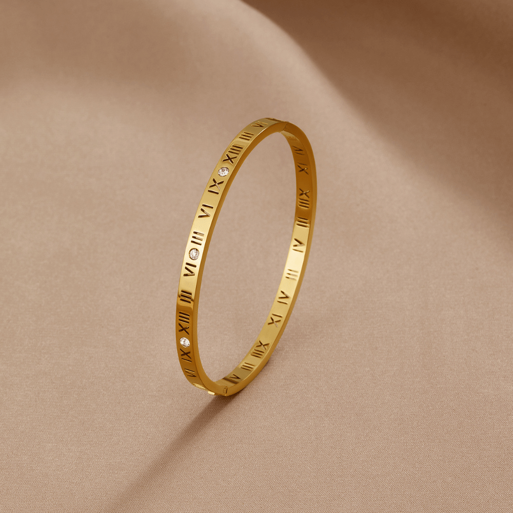 Roman 18K Gold Bangle